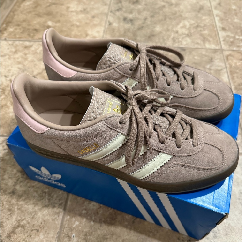 Adidas women’s Gazelle Indoor sneakers - Picture 3 of 14